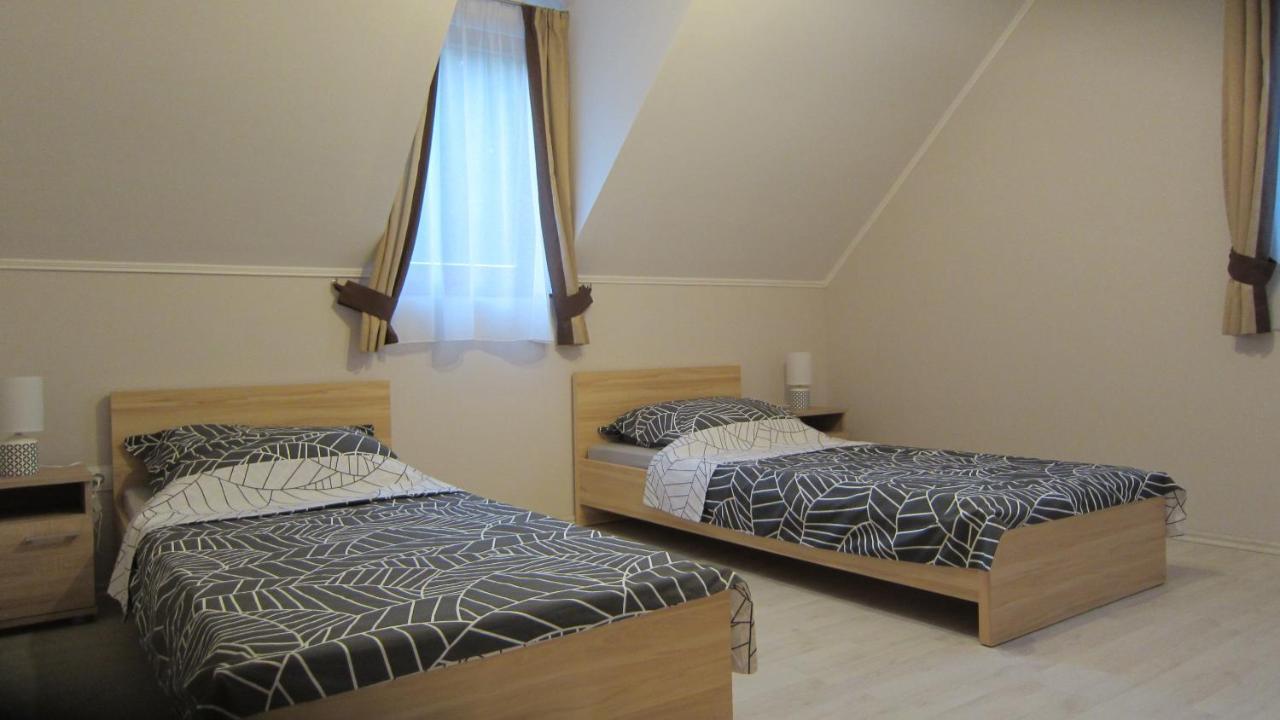 Appartment Kastelo Victoria Золочань Екстер'єр фото